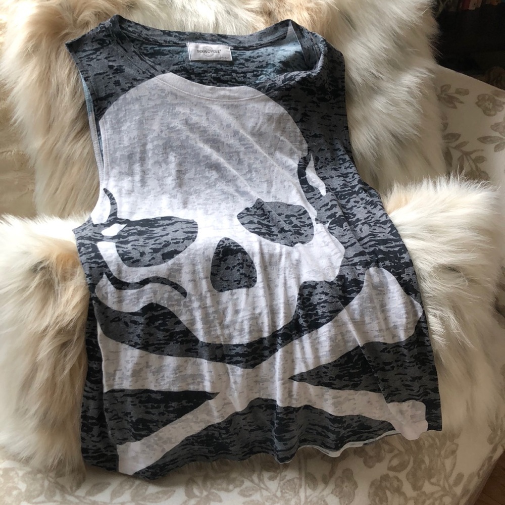 SoulCycle tank top with skull on front, like new